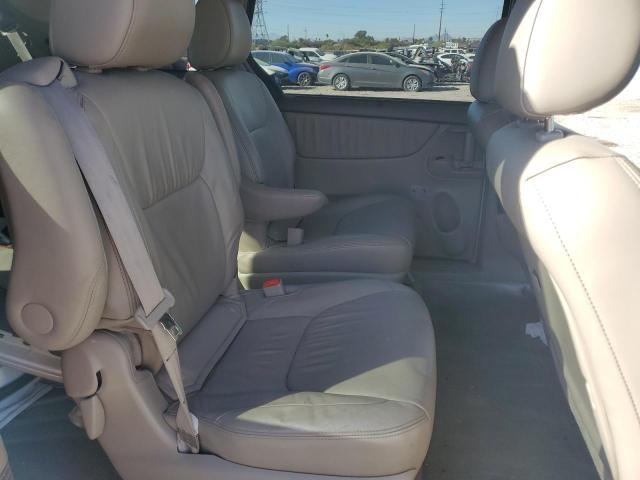 Photo 10 from auction – 2010 TOYOTA SIENNA XLE with VIN 5TDYK4CC2AS301068
