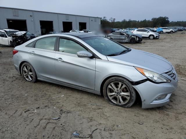 Photo 4 from auction – 2013 HYUNDAI SONATA SE with VIN 5NPEC4AC2DH713231