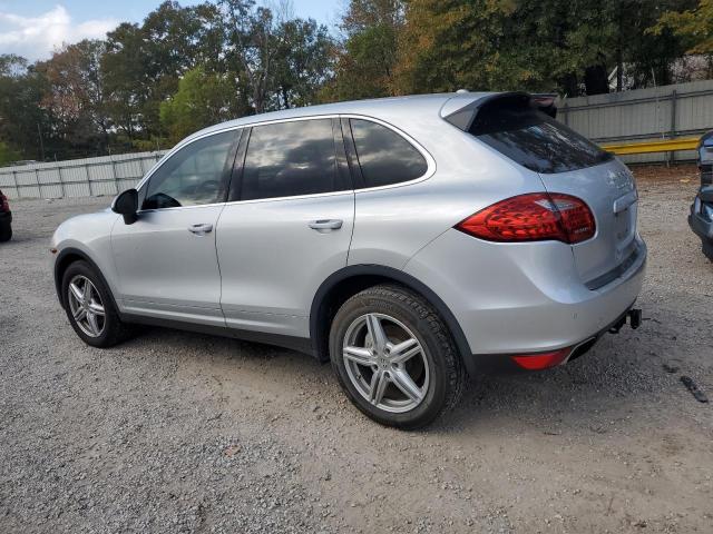 Photo 2 from auction – 2011 PORSCHE CAYENNE S with VIN WP1AE2A28BLA93643