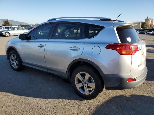 Photo 2 from auction – 2015 TOYOTA RAV4 XLE with VIN 2T3RFREV0FW305517