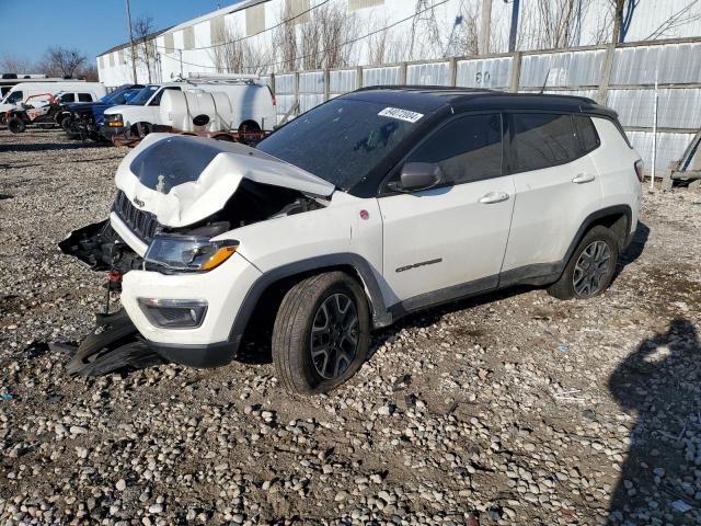 JEEP COMPASS TR 2019 with VIN 3C4NJDDB5KT619317 - Photo from auction