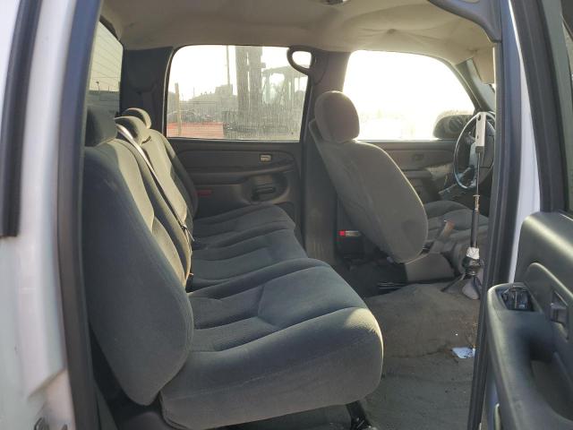 Photo 10 from auction – 2004 CHEVROLET SILVERADO with VIN 1GCHC23G14F175620