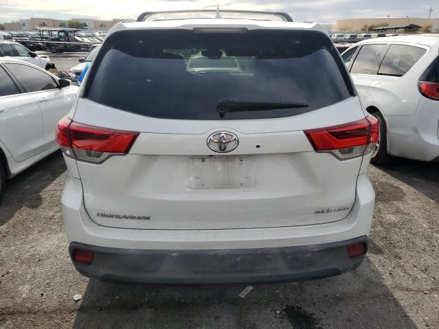 Photo 6 from auction – 2017 TOYOTA HIGHLANDER with VIN 5TDJZRFHXHS380727