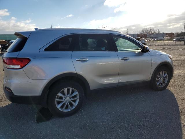 Photo 3 from auction – 2018 KIA SORENTO LX with VIN 5XYPGDA58JG422637