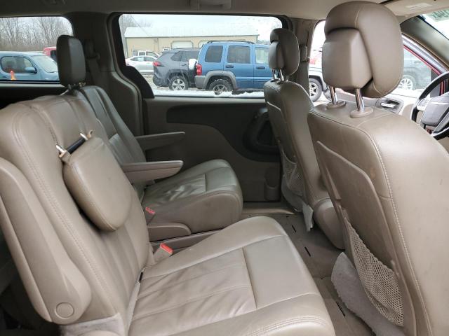 Photo 11 from auction – 2016 CHRYSLER TOWN & COU with VIN 2C4RC1BGXGR300059