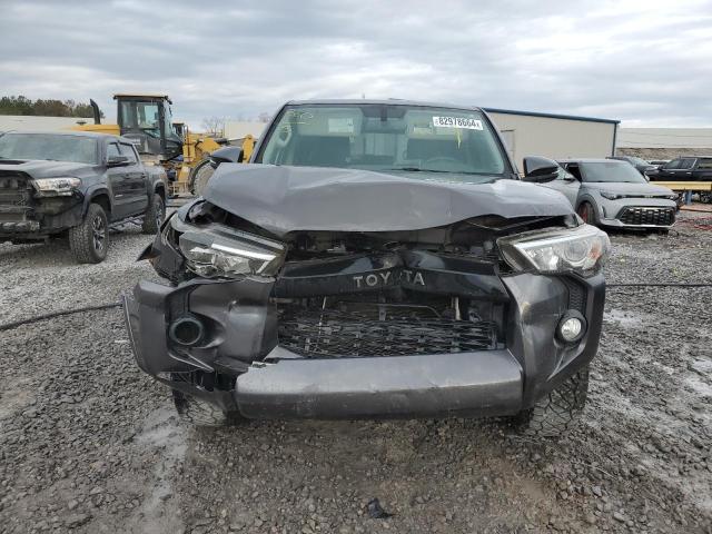 Photo 5 from auction – 2017 TOYOTA 4RUNNER SR with VIN JTEBU5JR1H5477084