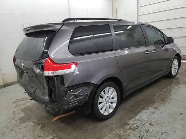 Photo 3 from auction – 2012 TOYOTA SIENNA XLE with VIN 5TDDK3DC9CS038197