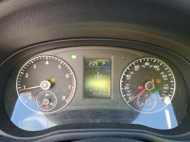 Photo 9 from auction – 2013 VOLKSWAGEN PASSAT S with VIN 1VWAP7A33DC070093