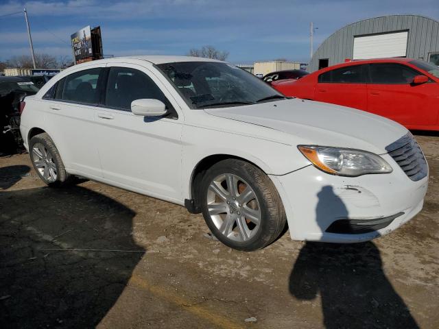 Photo 4 from auction – 2013 CHRYSLER 200 LX with VIN 1C3CCBAB1DN761570