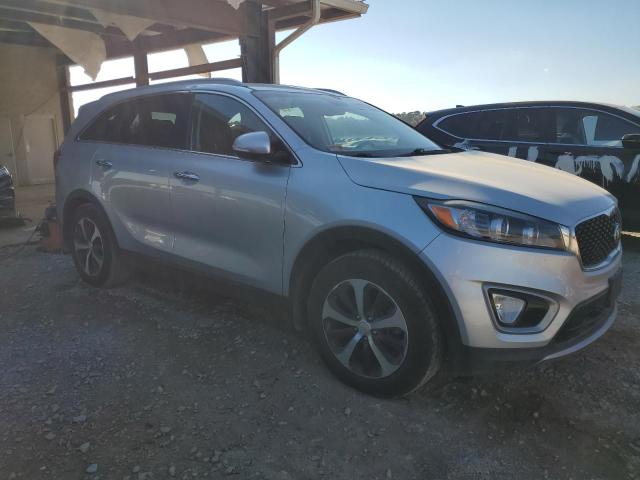 Photo 4 from auction – 2016 KIA SORENTO EX with VIN 5XYPH4A55GG153910
