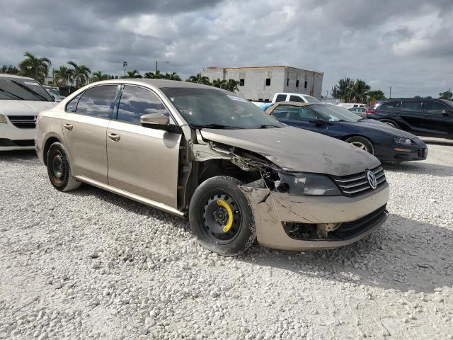 Photo 4 from auction – 2015 VOLKSWAGEN PASSAT S with VIN 1VWAT7A37FC045938