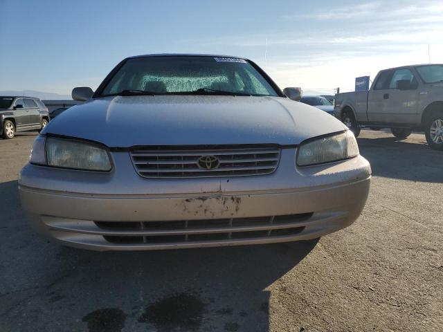 Photo 5 from auction – 1997 TOYOTA CAMRY CE with VIN 4T1BG22K2VU755094