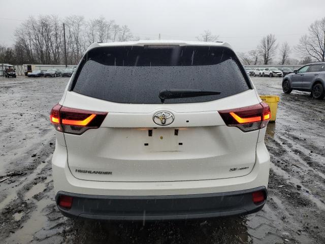 Photo 6 from auction – 2019 TOYOTA HIGHLANDER with VIN 5TDJZRFH9KS600656