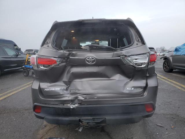 Photo 6 from auction – 2015 TOYOTA HIGHLANDER with VIN 5TDJKRFH0FS096847