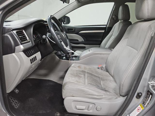 Снимка 7 от търг – 2016 TOYOTA HIGHLANDER с VIN 5TDBKRFH5GS298511
