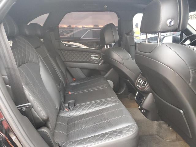 Photo 11 from auction – 2017 BENTLEY BENTAYGA with VIN SJAAC2ZV0HC013798