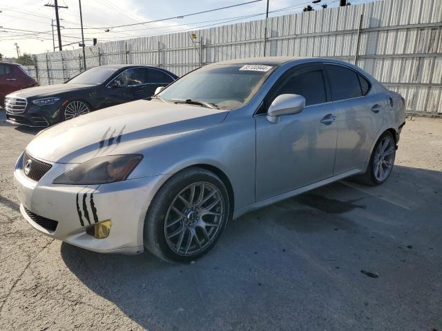 LEXUS IS 250 2006 مع رقم تعريف المركبة JTHBK262565000867 - صورة من المزاد