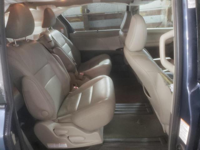 Photo 11 from auction – 2017 TOYOTA SIENNA XLE with VIN 5TDYZ3DC4HS851905
