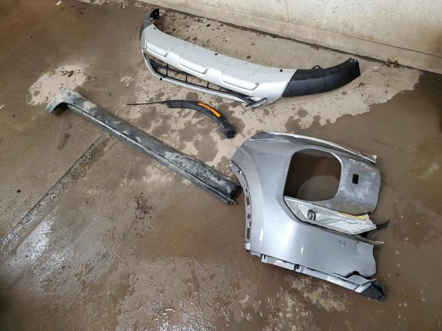 Photo 13 from auction – 2019 CHEVROLET TRAVERSE L with VIN 1GNERFKW6KJ296355