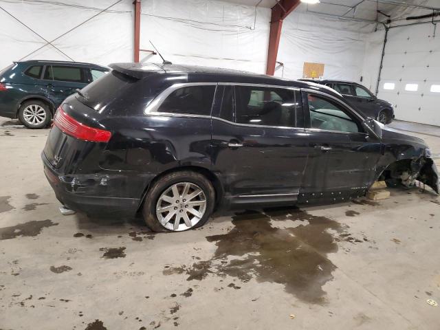Photo 3 from auction – 2017 LINCOLN MKT with VIN 2LMHJ5NK6HBL01387