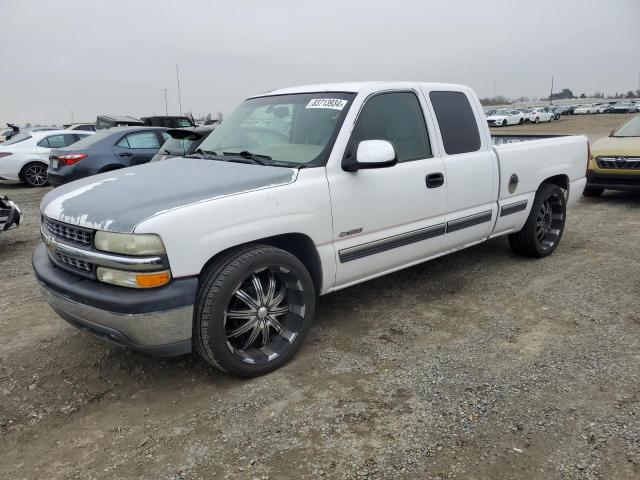 CHEVROLET SILVERADO 2002 with VIN 2GCEC19T421317836 - Photo from auction