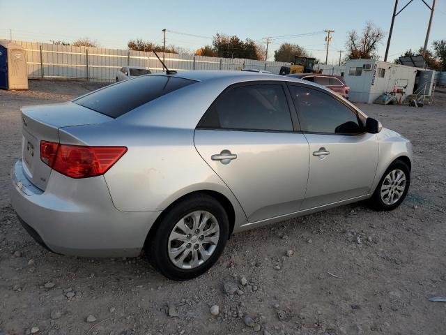 Photo 3 from auction – 2011 KIA FORTE with VIN KNAFU4A25B5398217