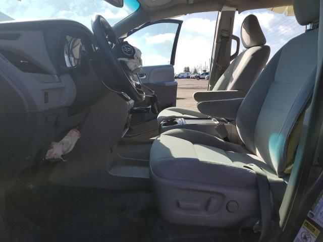 Photo 7 from auction – 2015 TOYOTA SIENNA LE with VIN 5TDKK3DC7FS663905