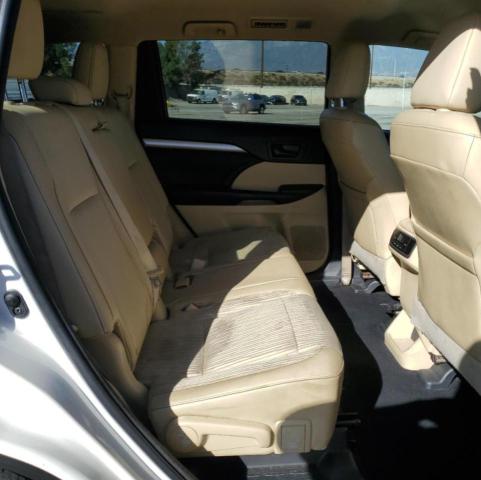 Photo 11 from auction – 2015 TOYOTA HIGHLANDER with VIN 5TDZKRFH7FS101321