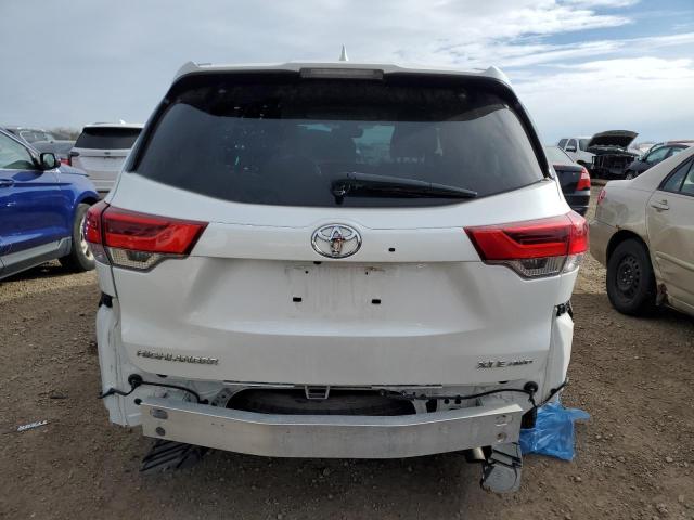 Photo 6 from auction – 2019 TOYOTA HIGHLANDER with VIN 5TDJZRFH9KS590842
