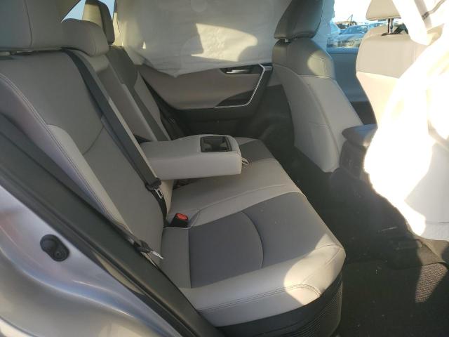 Photo 11 from auction – 2019 TOYOTA RAV4 LIMIT with VIN 2T3DWRFV0KW037572