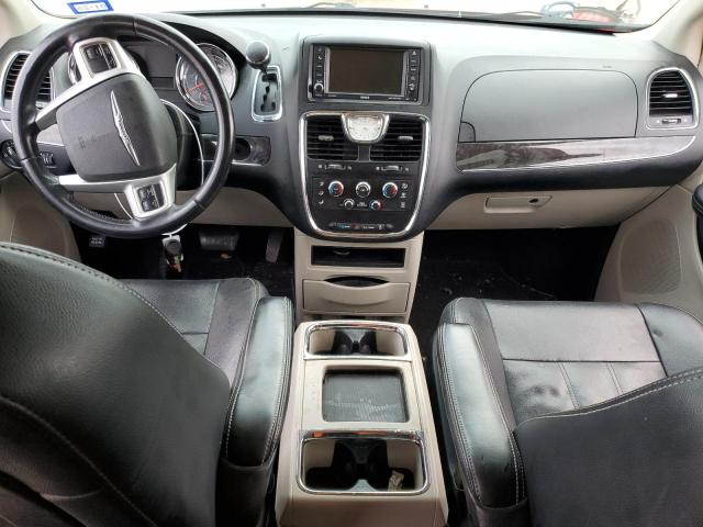 Photo 8 from auction – 2015 CHRYSLER TOWN & COU with VIN 2C4RC1AG8FR676436