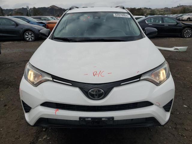 Photo 5 from auction – 2017 TOYOTA RAV4 LE with VIN JTMZFREVXHJ134471