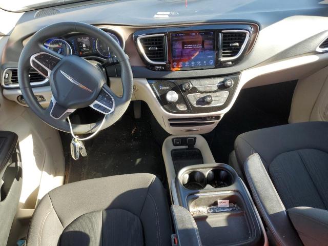 Photo 8 from auction – 2017 CHRYSLER PACIFICA T with VIN 2C4RC1BG0HR850811