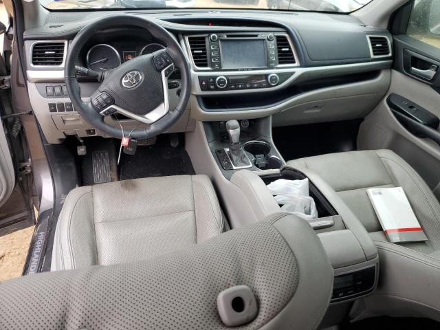 Photo 8 from auction – 2017 TOYOTA HIGHLANDER with VIN 5TDYZRFH0HS214361