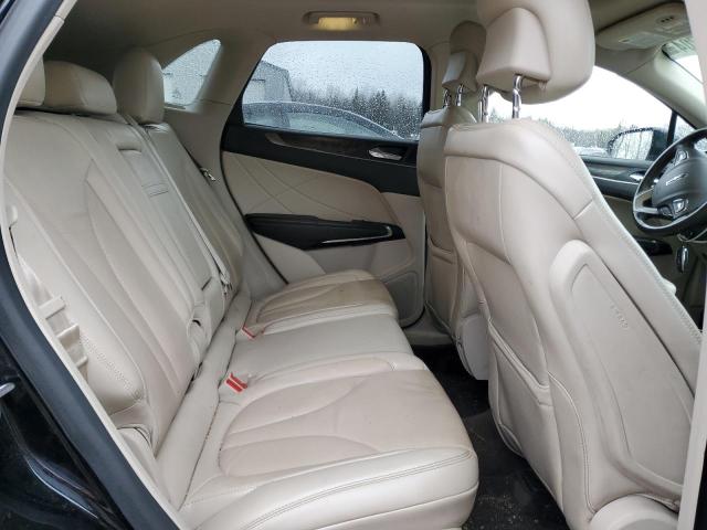 Photo 11 from auction – 2018 LINCOLN MKC RESERV with VIN 5LMCJ3D94JUL13494
