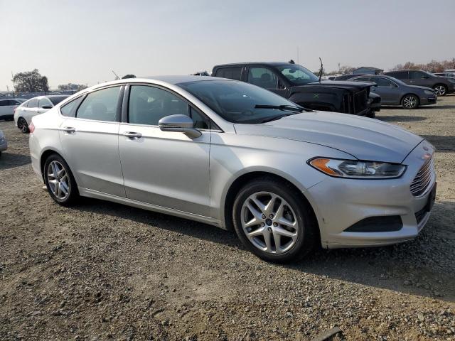 Photo 4 from auction – 2015 FORD FUSION SE with VIN 3FA6P0H77FR229426