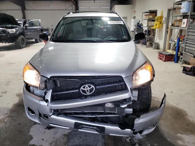 Photo 5 from auction – 2009 TOYOTA RAV4 with VIN JTMBF33V79D021269