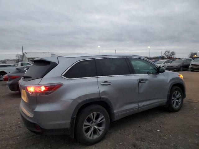 Photo 3 from auction – 2015 TOYOTA HIGHLANDER with VIN 5TDJKRFH6FS111786