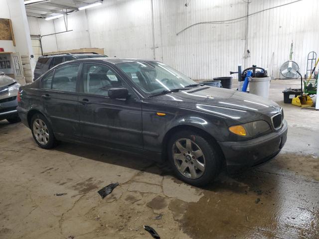 Photo 4 from auction – 2005 BMW 325 XI with VIN WBAEU33455PR19451
