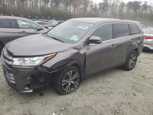 TOYOTA HIGHLANDER 2019 with VIN 5TDBZRFH8KS997510 - Photo from auction