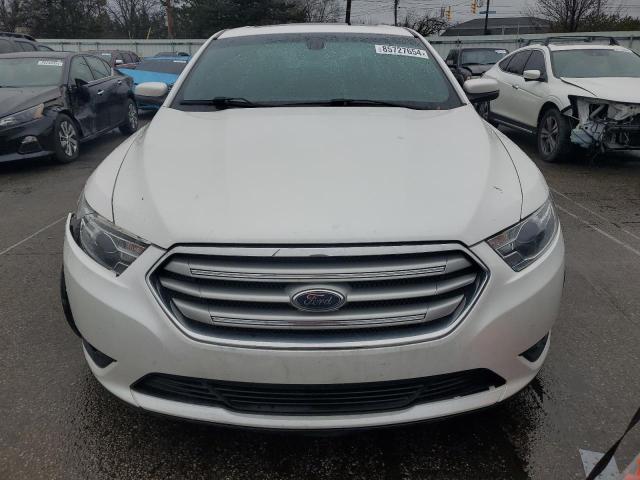Photo 5 from auction – 2016 FORD TAURUS SEL with VIN 1FAHP2E89GG148003