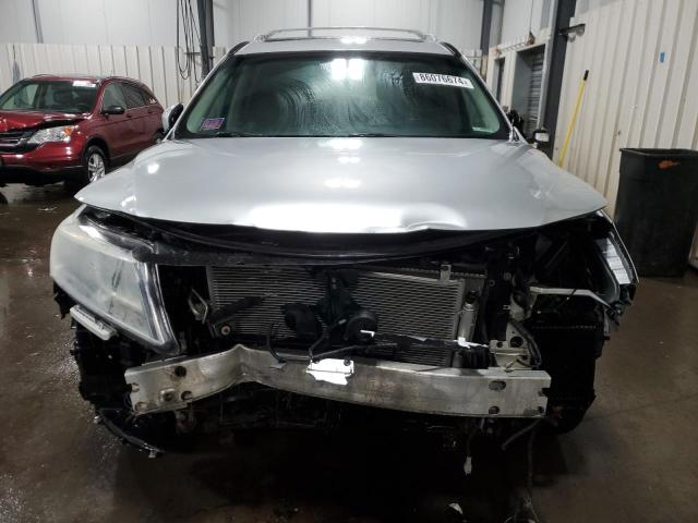Photo 5 from auction – 2013 NISSAN PATHFINDER with VIN 5N1AR2MM8DC626172