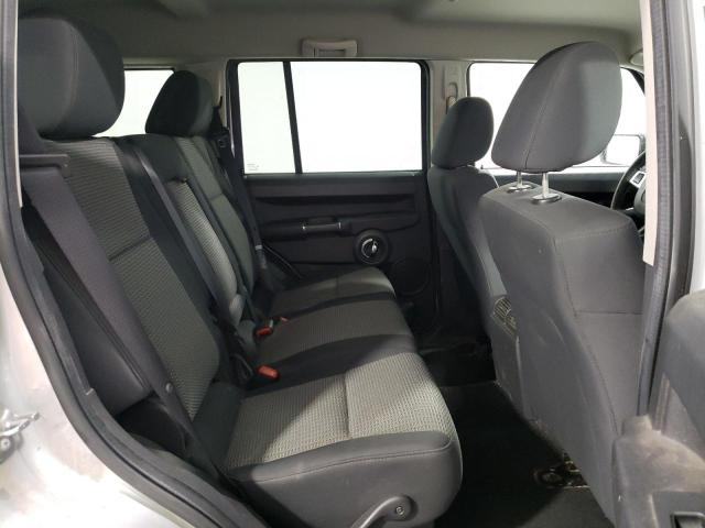Photo 11 from auction – 2010 JEEP COMMANDER with VIN 1J4RG4GK4AC137115