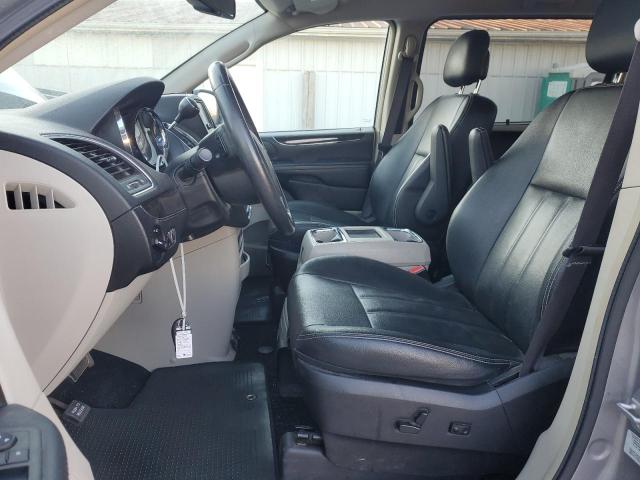 Photo 7 from auction – 2016 CHRYSLER TOWN & COU with VIN 2C4RC1BG9GR199466