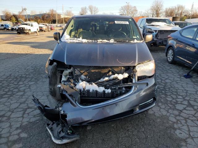 Photo 5 from auction – 2016 CHRYSLER TOWN & COU with VIN 2C4RC1BG7GR293376