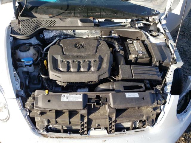 Photo 11 from auction – 2018 VOLKSWAGEN BEETLE S with VIN 3VWFD7AT8JM710629