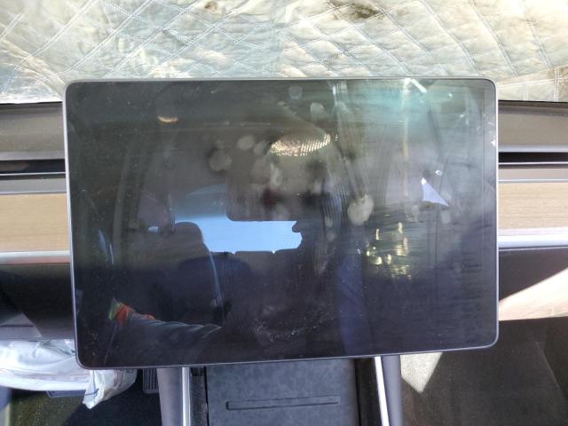 Photo 9 from auction – 2018 TESLA MODEL 3 with VIN 5YJ3E1EA4JF005078