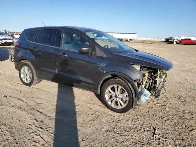Photo 4 from auction – 2017 FORD ESCAPE SE with VIN 1FMCU9GD2HUC35739