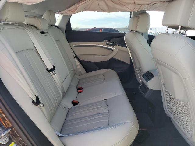 Photo 10 from auction – 2024 AUDI Q8 E-TRON with VIN WA15AAGE2RB042305