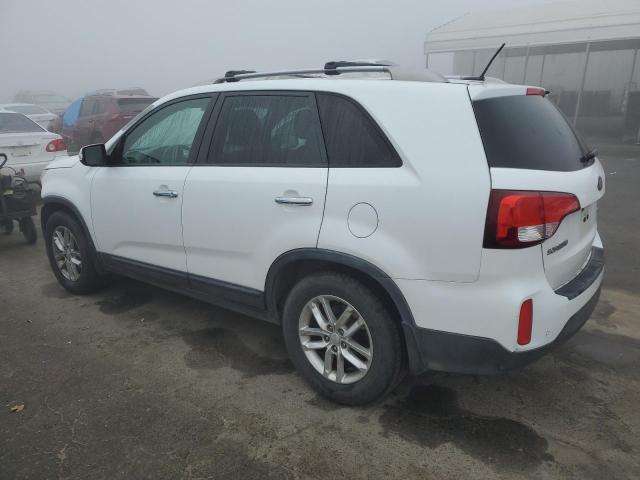 Photo 2 from auction – 2015 KIA SORENTO LX with VIN 5XYKT4A67FG589576